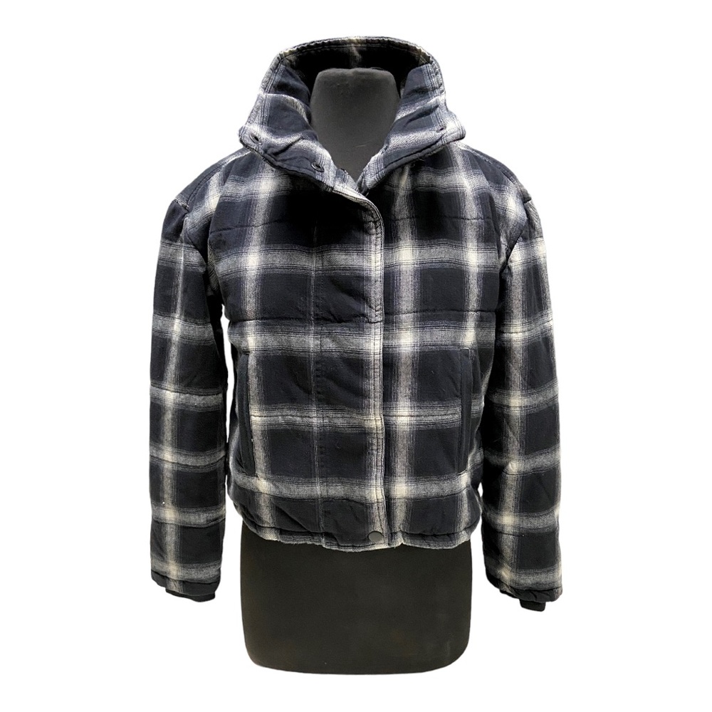 Evereve Lucy Cropped Full Zip  Black, White, and Gray Plaid Jacket - Picture 2 of 11